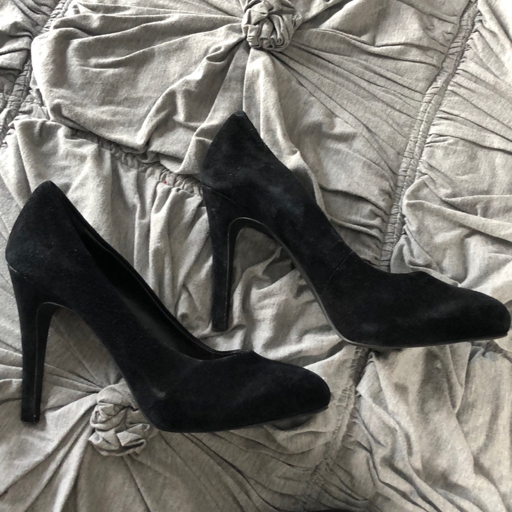 Jessica Simpson Heels - Picture 2 of 4